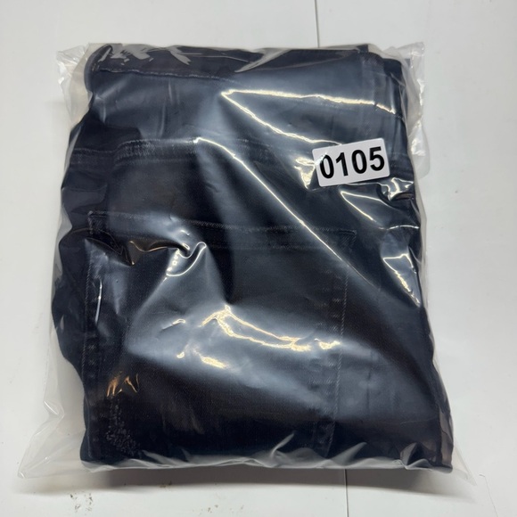 Pistola Jeans Womens 27 Black Straight Leg Mid Rise - Picture 12 of 12